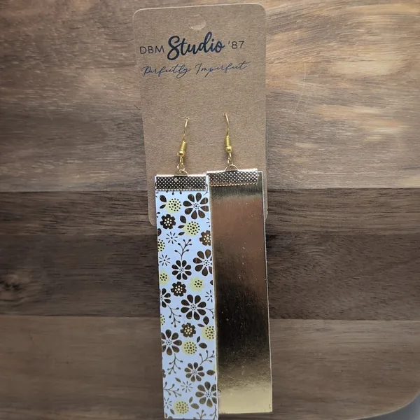 Gilded Daisys